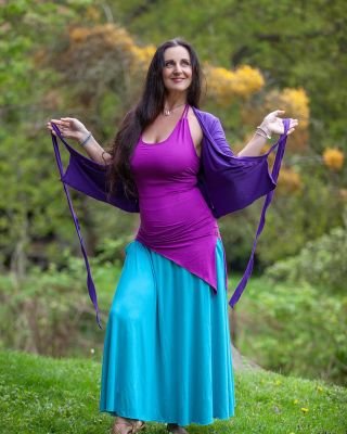 🌺Poslední dva dny pro FUCHSIOVOU!🌺 Do konce května je pro vás za cenu minus 15%. Jaký model si vyberete? Na fotce je Yoga...